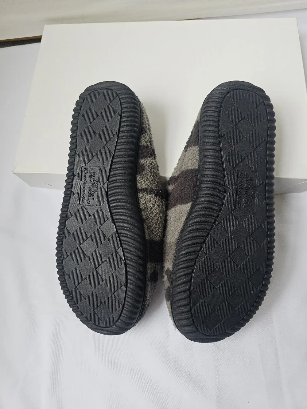 Dearfoams Men's Clog Slippers Gel Infused Memory Foam Camo Grey Size S 7-8 NWT